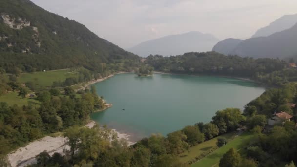 Вид Воздуха Выстрел Беспилотника Показывает Озеро Тенно Трентино Северная Италия — стоковое видео