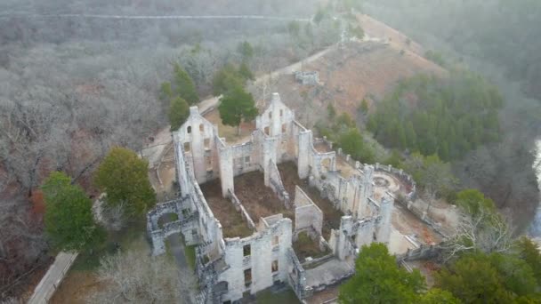 Απομεινάρια Από Ερείπια Του Κάστρου Τόνκα Μιζούρι — Αρχείο Βίντεο