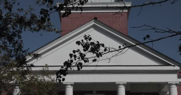 Classic American Church Tree Foreground — Vídeos de Stock