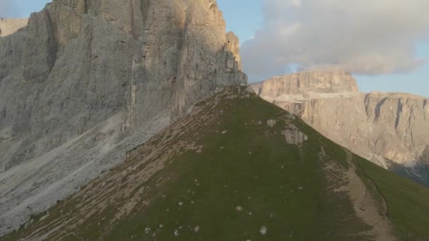 Rough Beauty Italian Dolomites Aerial View Sunlit Mountain Peak — Vídeos de Stock