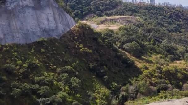 Hyperlapse Cars Entering Tunnel — Wideo stockowe