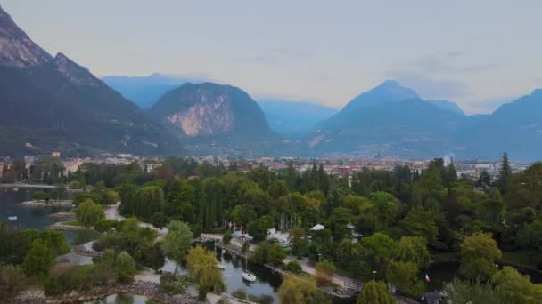 Scenic Aerial Panorama Riva Del Garda Popular Tourist Destination Sunrise — Stock video
