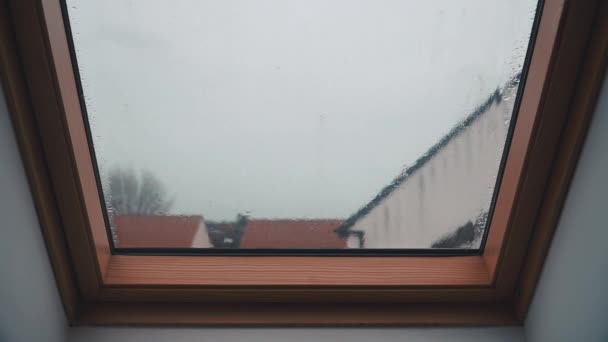 Rain Falling Loft Slanted Bay Window Overcast Day England — Stock video