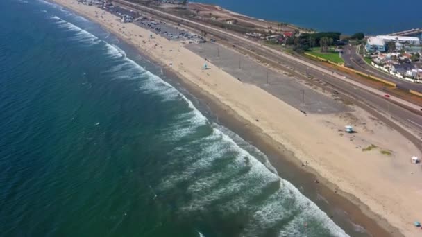 Rising Drone Shot Coronado Beach Showing Waves Sand Pacific Ocean — Vídeo de stock