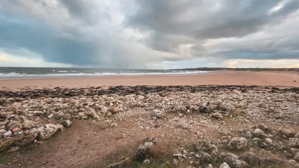 Empty Rocky Beach Cold Winters Day South Shields Stormy Grey — Stock video