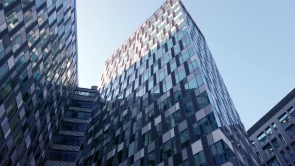 Corporate Building Real Estate Office Buildings Glass Reflections — Vídeo de stock