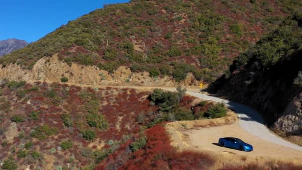 Panning Left Aerial Shot Blue Tesla Model Baldy Southern California — 비디오