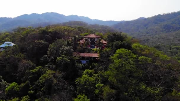 Lowering Drone Shot Resort Tamarindo Costa Rica Los Altos Eros — Vídeos de Stock