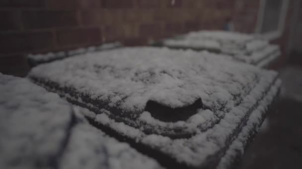 Close View Collection Bins Covered White Snow Flakes Winter Cambridge — Vídeo de Stock