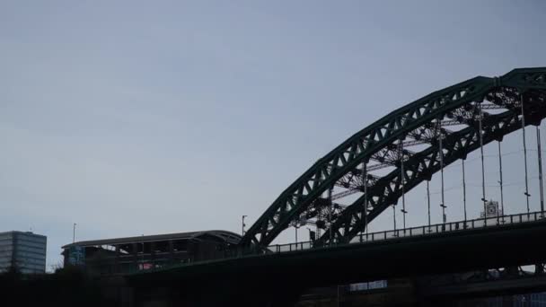 Monkwearmouth Bridge Sunderland England Winters Day Blue Skies — Stock videók