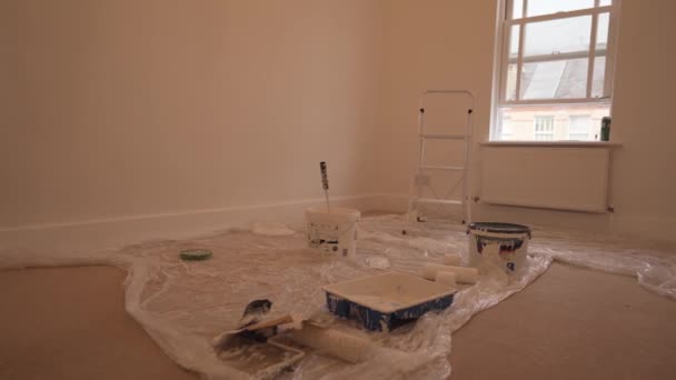 White Wall Painting Empty Room House England — Stock video