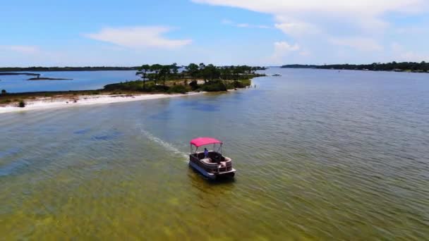 Drone Circling Front Pontoon Boat Leaving Some Small Islands Destin — Video Stock