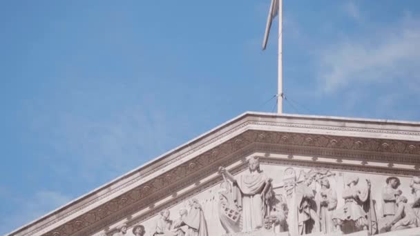 Gable Bank England Building London — Video