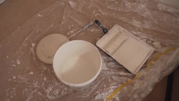 Wall White Painting Equipment Tools Empty Room Cambridge England — Stok video