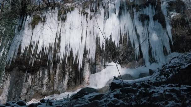 Sharp Icicles Hanging Stone Wall Mountain Austria — Stock Video