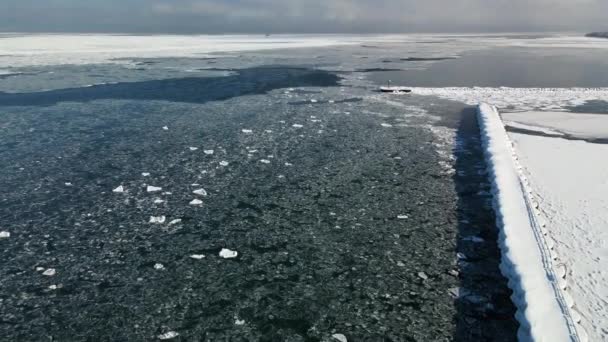 Rising Drone Shot Ice Covered Pier Lake Huron Michigan — 비디오