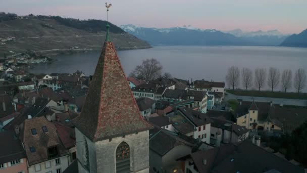 Jib Church Tower Overlooking Small Town Lake — ストック動画