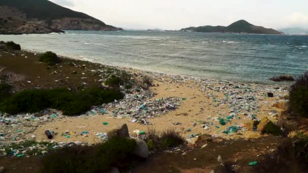 Massive Piles Trash Polluting Exotic Phu Hung Beach Vietnam — Stock video