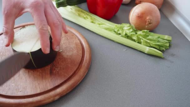 Slow Motion Slicing Aubergine Eggplant — Videoclip de stoc