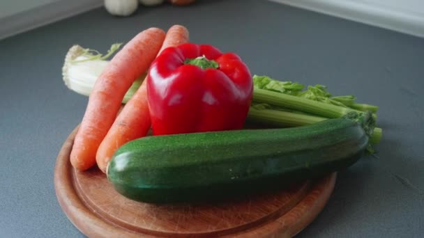 Moving Shot Vegetables Carrot Celeriac Courgette Red Pepper Nicely Arranged — Videoclip de stoc