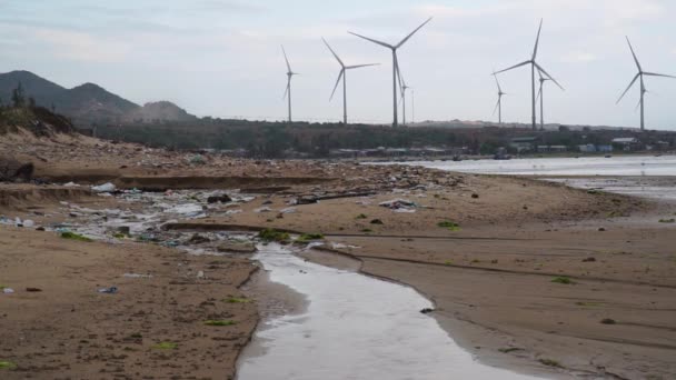 Polluted Beach Windfarm Seen Background Son Hai Vietnam Locked — Stock Video