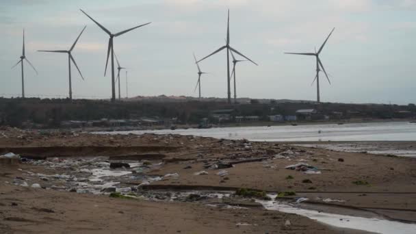 Rubbish Coastline Beach Son Hai Vietnam Wind Turbines Spinning Background — 비디오