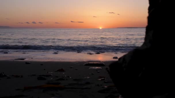 Panning Reveals Ocean View Sun Horizon — Αρχείο Βίντεο