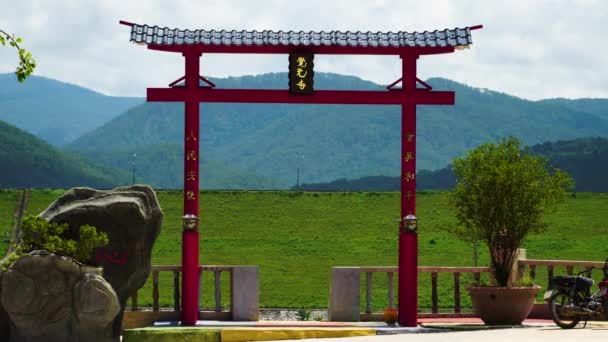 Kasuga Torii Gate Giac Nguyen Buddhist Temple Lam Dong Vietnam — Stock Video