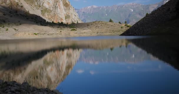 Lago Nas Montanhas Uzbequistão Vista Matinal Ásia Central Tian Shan — Vídeo de Stock