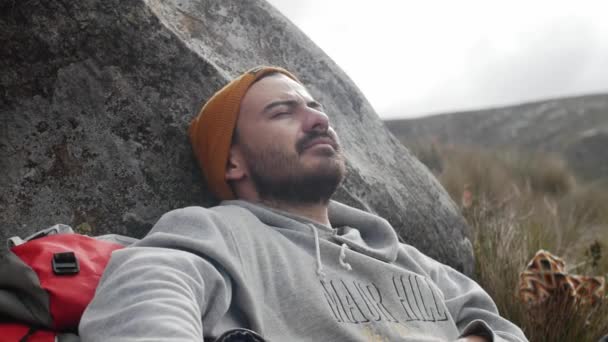 Tired Hiker Resting Rock — 图库视频影像