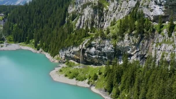 Flying Group People Walking Waterfall Beautiful Swiss Landscape — Vídeo de Stock