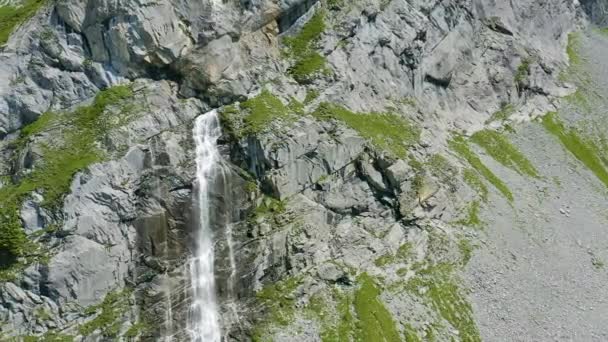 Aerial Small Waterfall Running Rocky Cliffs — 图库视频影像