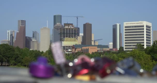 Establishing Shot Downtown Houston Area Neaby Bridge — 图库视频影像