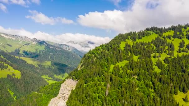 Stunning Aerial Hyper Lapse Green Mountains White Clouds Rolling Clear — ストック動画
