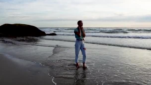 Slow Motion Beautiful Blond Woman Walking Shoreline Sunset Touching Long — Wideo stockowe