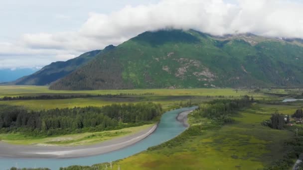 Video Snowcapped Mountains Alaska Summer — Vídeos de Stock