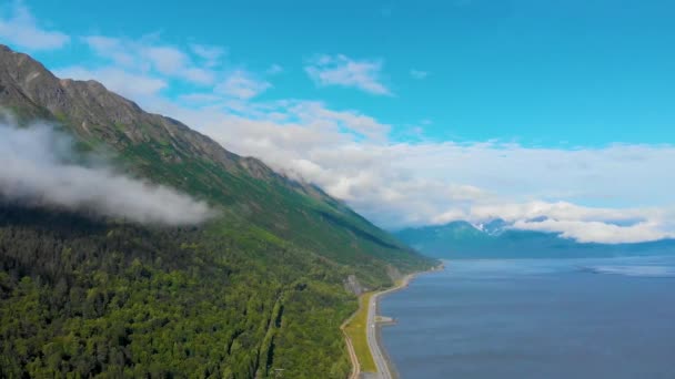 Drone Video Mountains Shoreline Kenai Peninsula Summer — Video Stock