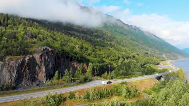 Drone Video Alaska Route Mountain Shoreline Turnagain Arm — Wideo stockowe