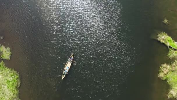 Top Drone Shot Two People Paddling Canoe Estuary — Wideo stockowe