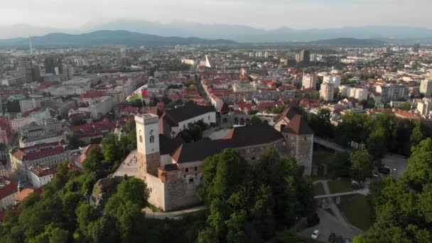 Flying Ljubljana Castle Drone Overseeing City Buildings — Stock Video