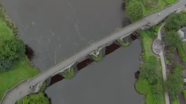 Rallentatore Veduta Volo Uccello Dello Stirling Old Bridge Scozia — Video Stock