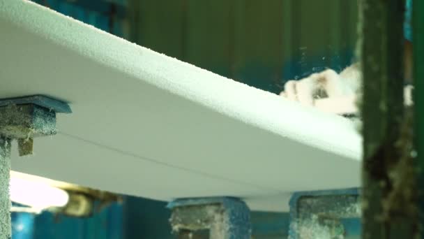 Slow Motion Man Hands Smoothing Diy Surf Foam Board Workshop — ストック動画