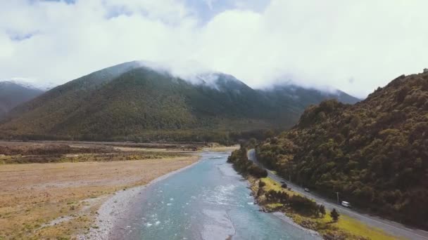 Drone Flyover Lewis Pass Boyle River New Zealand Dolly Shot — ストック動画