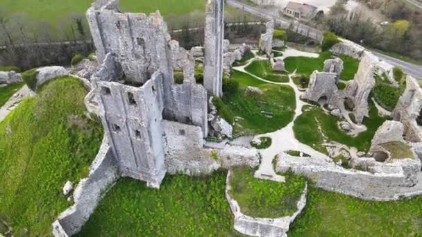 Aerial Top Ascendent Corfe Castle Ruins County Dorset England — Video