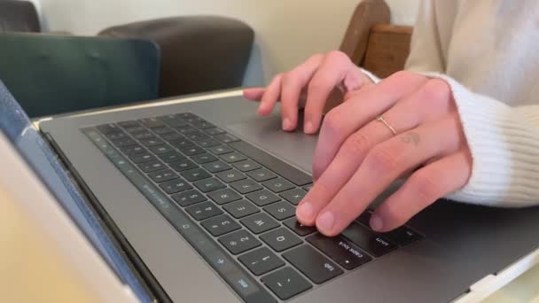 Lady Types Works Her Macbook Pro Laptop Close Fingers — Stockvideo