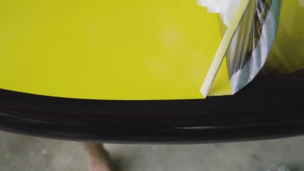 Close Craftsman Peeling Masking Tape Applying Double Tone Color Wooden — Stok video