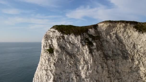 Drone Flying White Cliffs Old Harry Rocks Purbeck Island Dorset — Vídeos de Stock