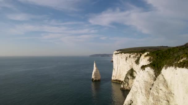Drone Flying Cliff Stunning Stack Old Harry Rocks Purbeck Island — Stock video