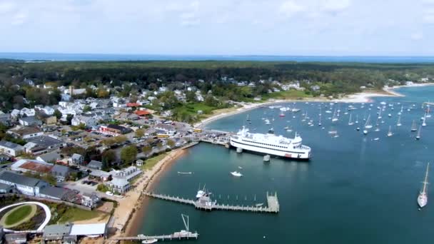 Cruise Ship Docked Piers Vineyard Haven Martha Vineyard Massachusetts — Vídeo de Stock