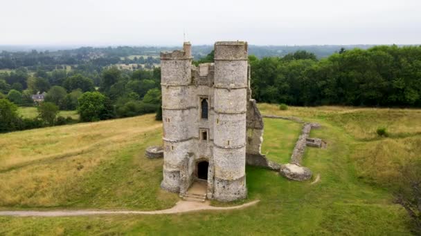 Atemberaubende Mittelalterliche Burg Donnington Auf Einem Grünen Hügel Berkshire County — Stockvideo